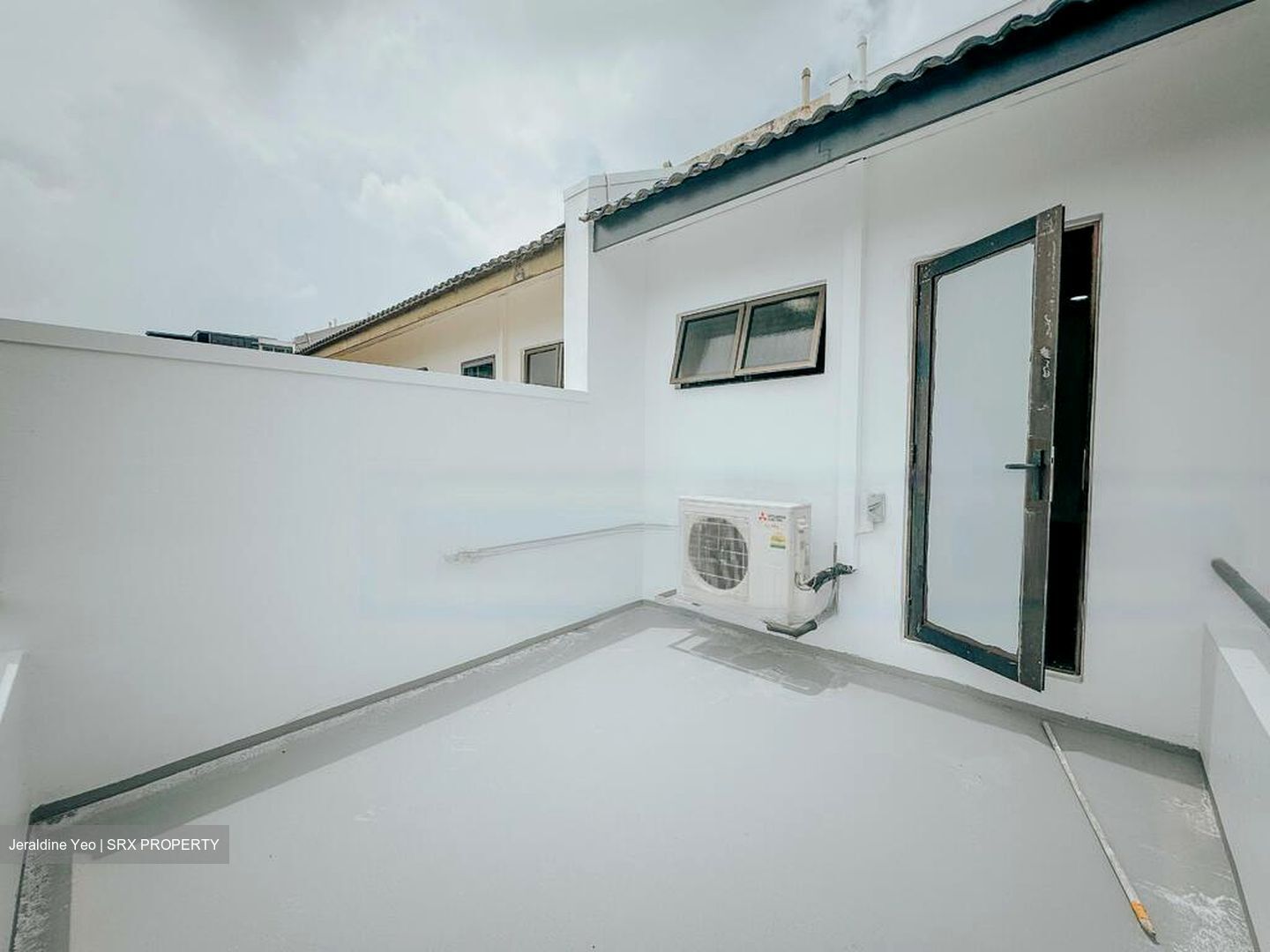 Platina Gardens (D27), Terrace #617596301